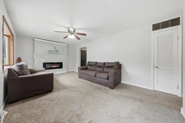 3408 W 123rd PL, Crown Point, IN 46307