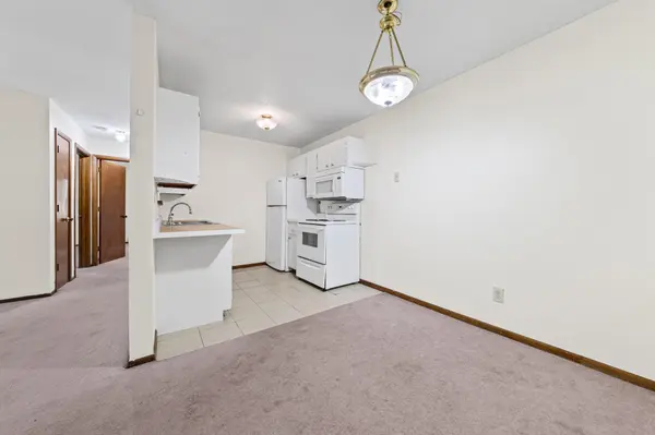 6007 W Broadway AVE #303, New Hope, MN 55428