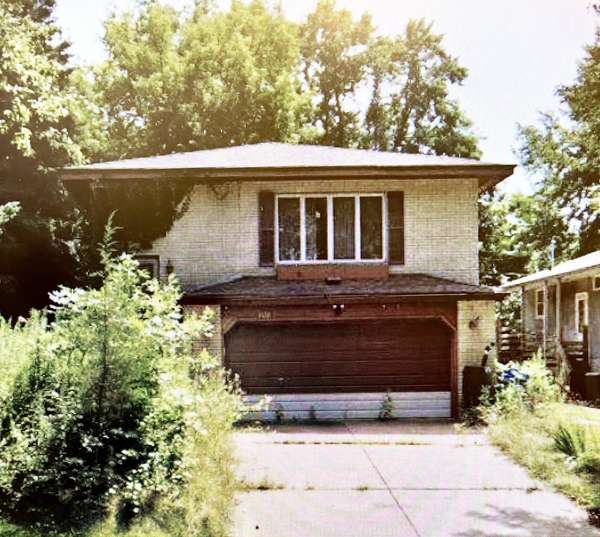 1160 Suburban AVE, Saint Paul, MN 55106