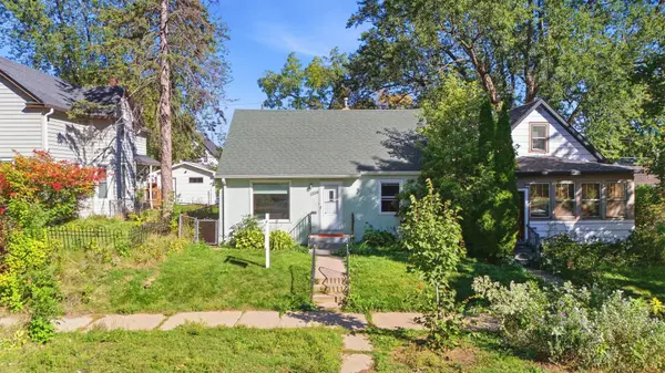 1356 Searle ST, Saint Paul, MN 55130