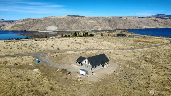1675 Outer Range DR E, Grand Coulee, WA 99133