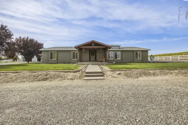 2160 Ferson Road, Sunnyside, WA 98944