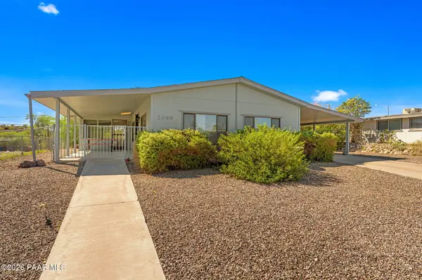 2069 W Smoketree DR, Wickenburg, AZ 85390