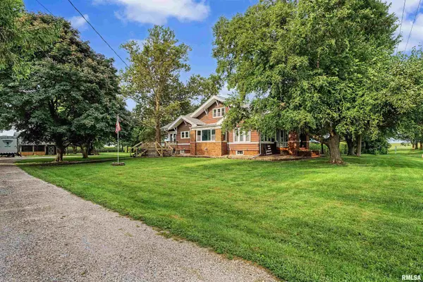 330 KENNEDY RD,  Elkhart,  IL 62634