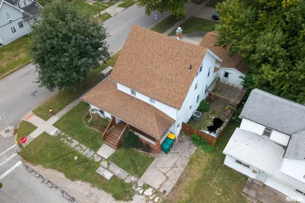 230 E PIERCE ST, Macomb, IL 61455
