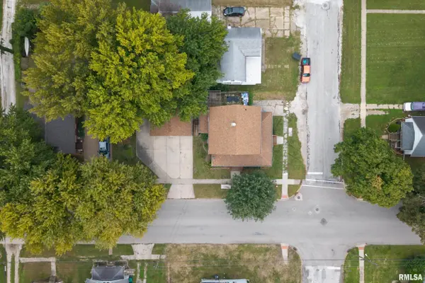 230 E PIERCE ST, Macomb, IL 61455