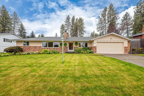 221 W Rainier WAY, Spokane, WA 99208