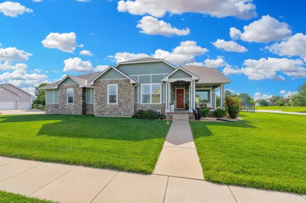 5104 N Colonial Ave, Bel Aire, KS 67226