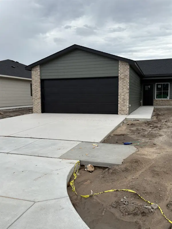 2920 S Denene, Wichita, KS 67215