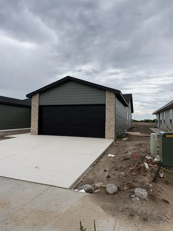2920 S Denene, Wichita, KS 67215
