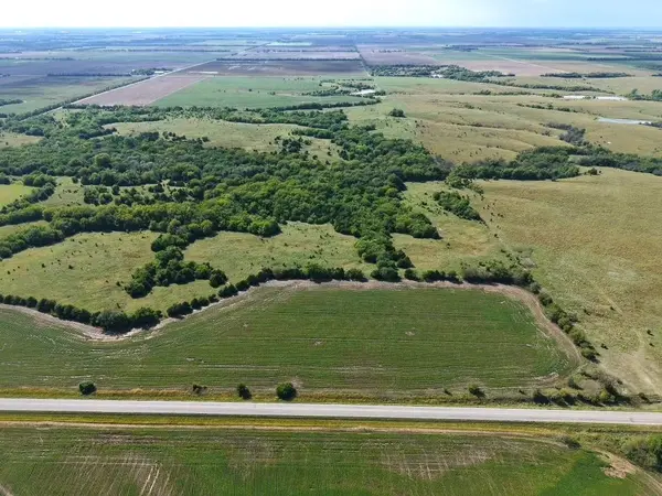00000 27th Avenue, Canton, KS 67428