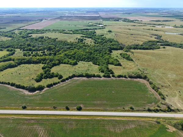 00000 27th Avenue, Canton, KS 67428