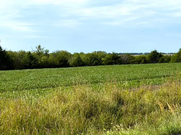 00000 27th Avenue, Canton, KS 67428