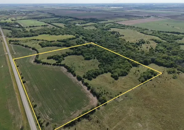 00000 27th Avenue, Canton, KS 67428