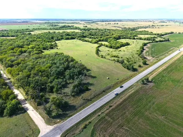 00000 Mohawk Road, Canton, KS 67428