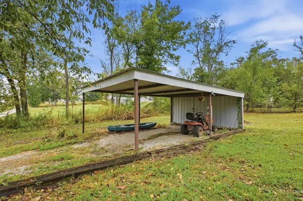 5307 S 55th RD, Walnut Grove, MO 65770