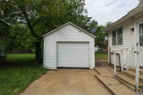 19 Exchange ST, Emporia, KS 66801