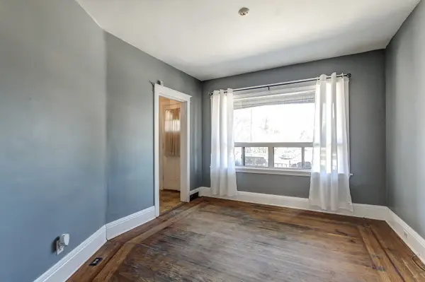 69 Gage AVE N, Hamilton, ON L8L 6Z8