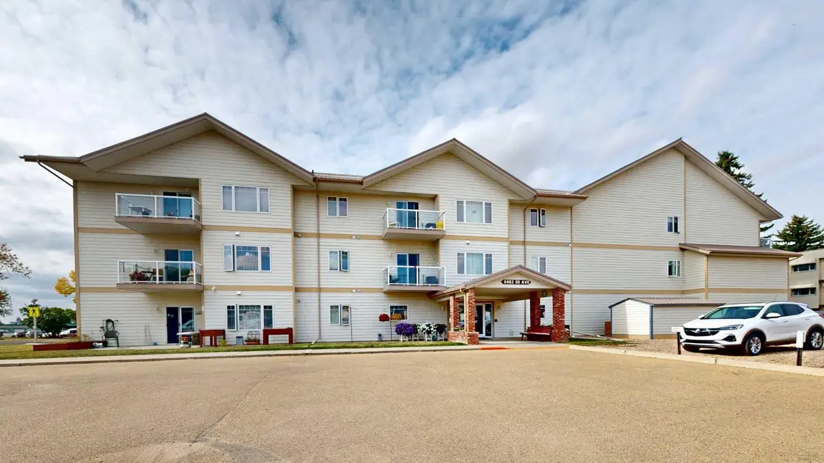 5402 50 AVE #303, Stettler, AB T4K 1K9