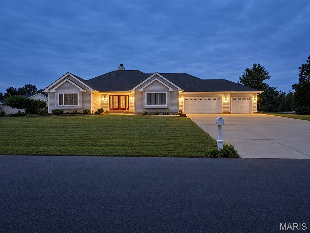 10803 Mahogany DR, Foristell, MO 63348