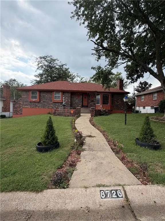 8726 Tennessee ST, Kansas City, MO 64138