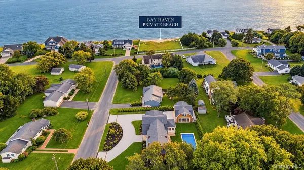 1430 Bay Haven LN, Southold, NY 11971