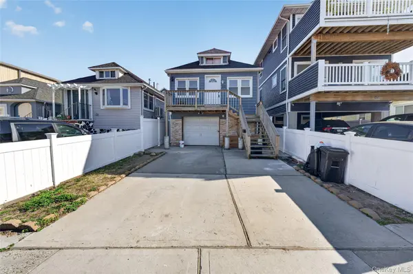 84 E Pine ST, Long Beach, NY 11561