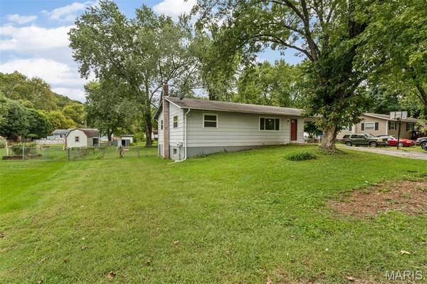 5445 Carter DR, House Springs, MO 63051