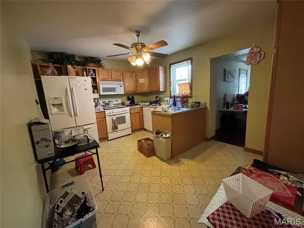 9439 Ridge AVE, St Louis, MO 63114