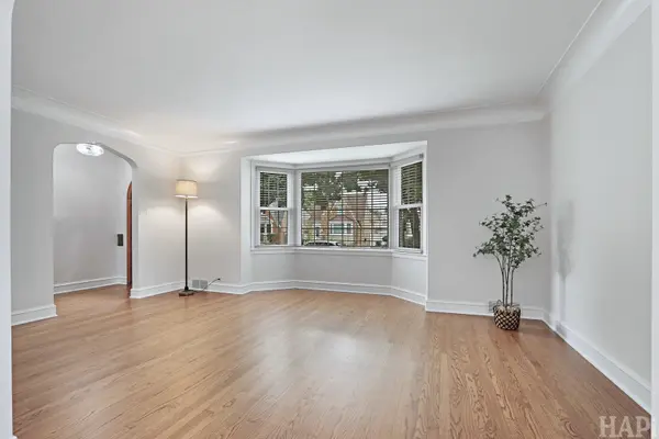3246 N Newcastle AVE, Chicago, IL 60634