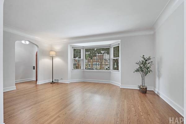 3246 N Newcastle AVE, Chicago, IL 60634