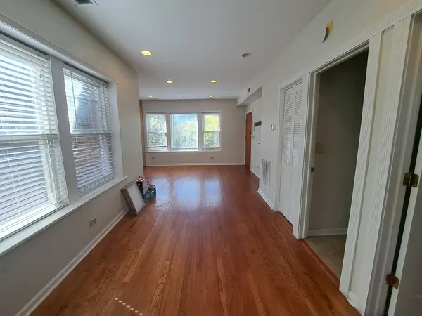 4219 N Lockwood AVE #4, Chicago, IL 60641