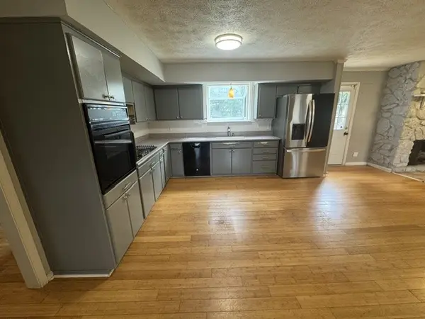4059 Lake Pkwy, Hermitage, TN 37076