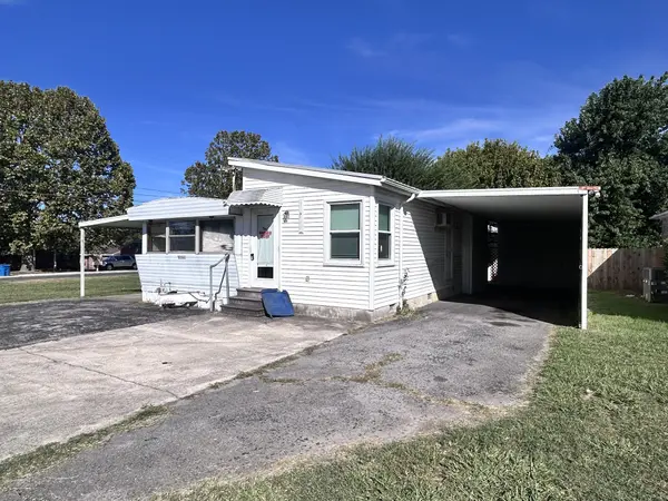 801 Oakdale St, Manchester, TN 37355