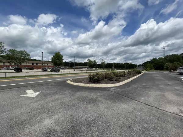 2721 Fairview Blvd, Fairview, TN 37062