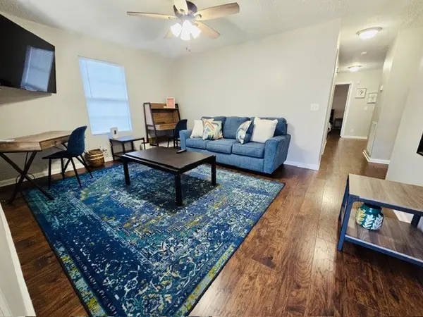 1004B Clay St, Nashville, TN 37208