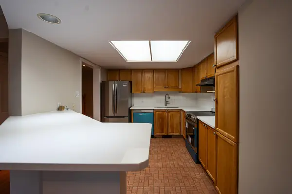 79 Forestglade CRES, Hunt Club - South Keys And Area, ON K1G 5X4