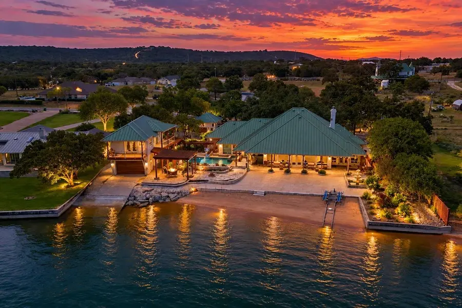 203 Senisa Dr., Buchanan Dam, TX 78609-4201