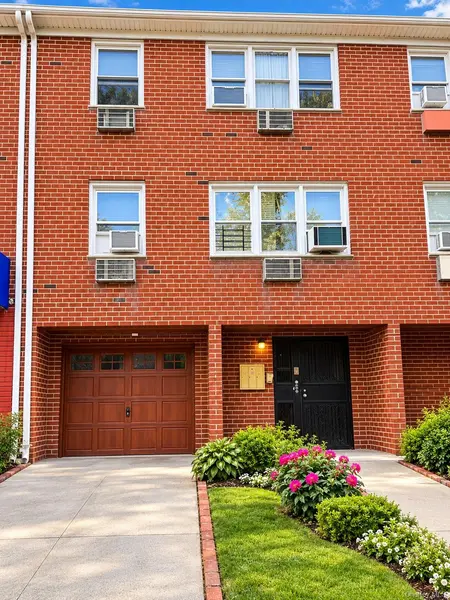 4588 161st ST, Flushing, NY 11358