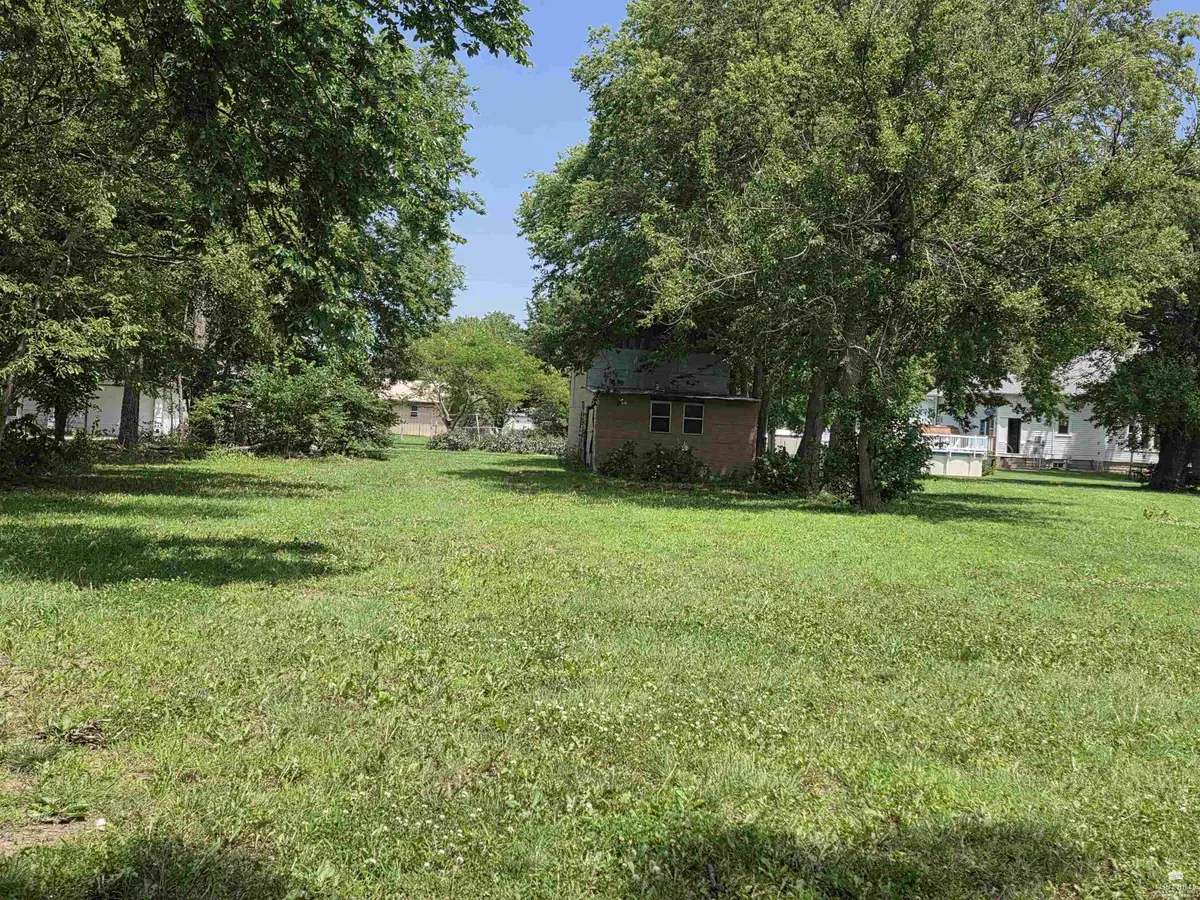 110 E 2nd, Hope, KS 67451