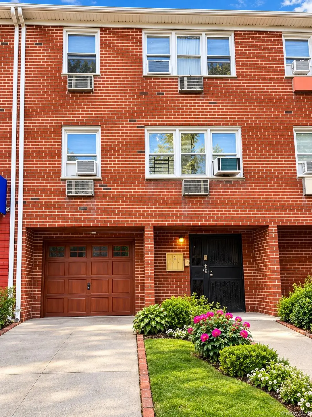 4588 161st ST, Flushing, NY 11358