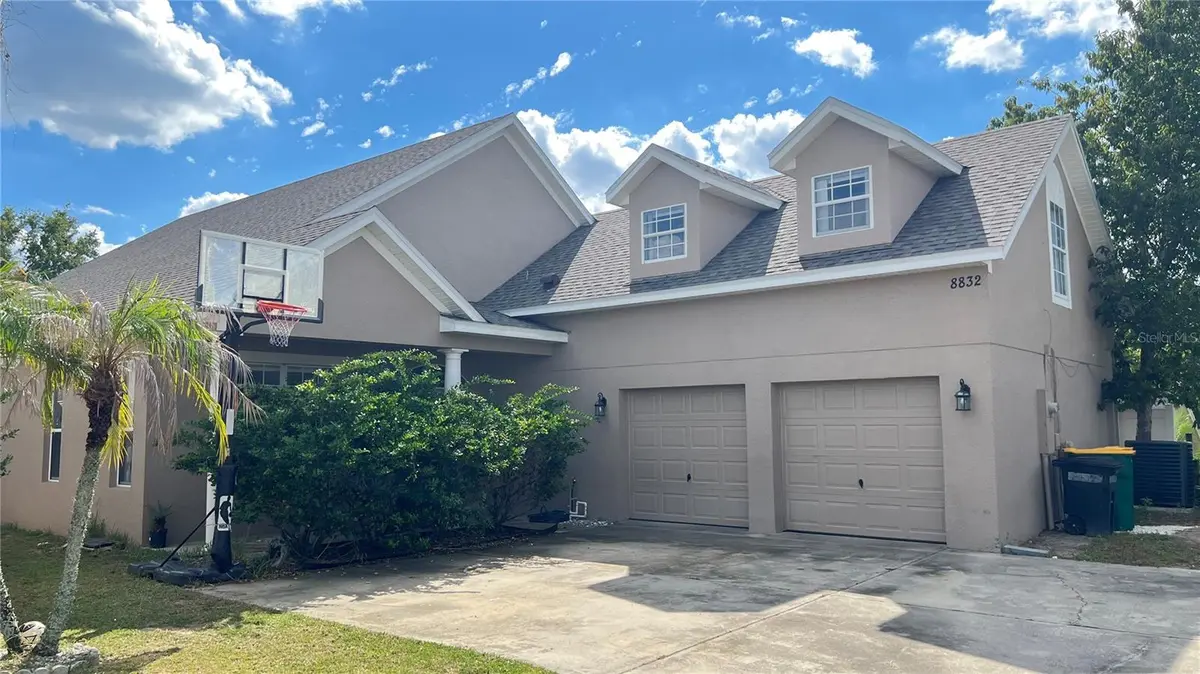 8832 KENSINGTON CT, Kissimmee, FL 34747