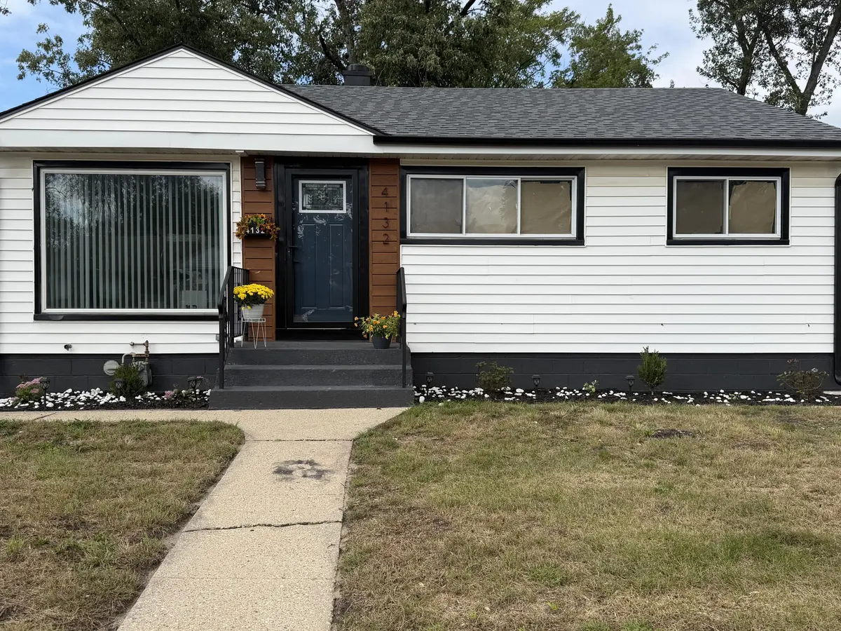4132 E 11th PL, Gary, IN 46403