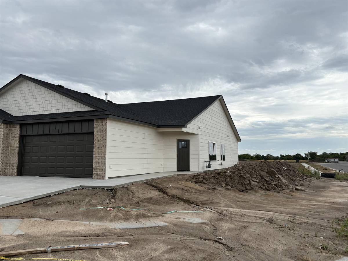 2928 S Denene ST, Wichita, KS 67215