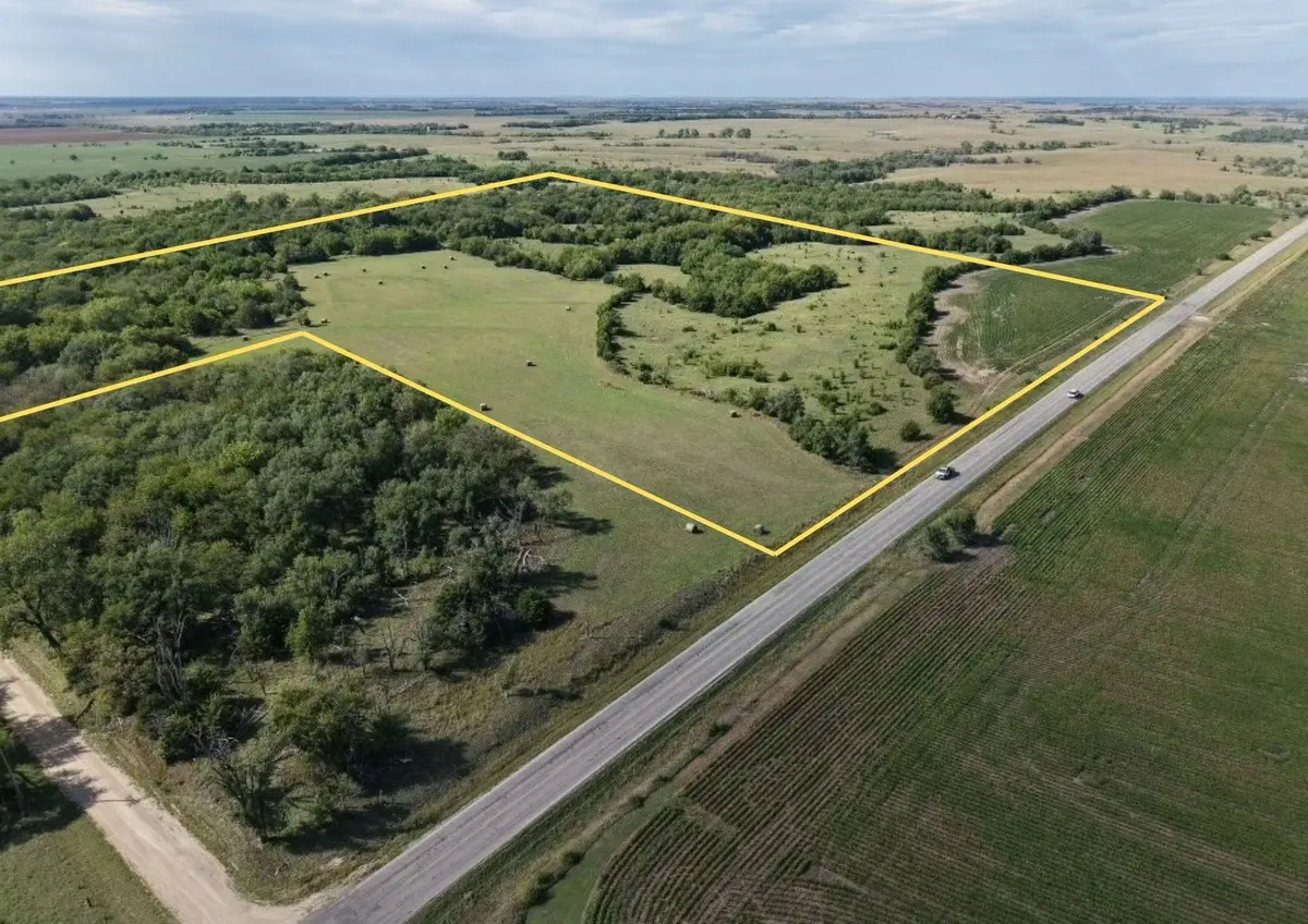 00001 27th Ave, Canton, KS 67428