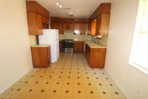 1603 Hughes Ave, Copperas Cove, TX 76522