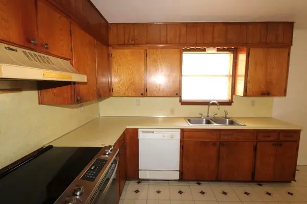 1603 Hughes Ave, Copperas Cove, TX 76522