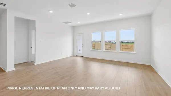 25560 Farmers Crop LN, Elgin, TX 78621