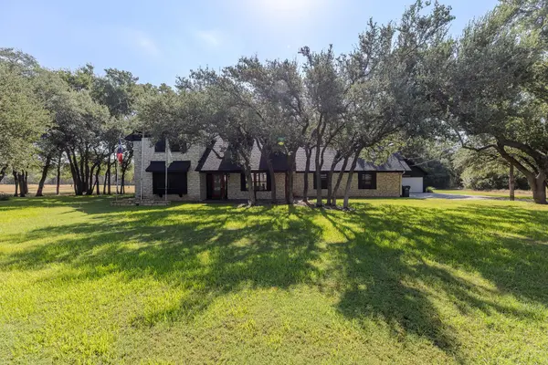 102 Independence DR, Liberty Hill, TX 78642