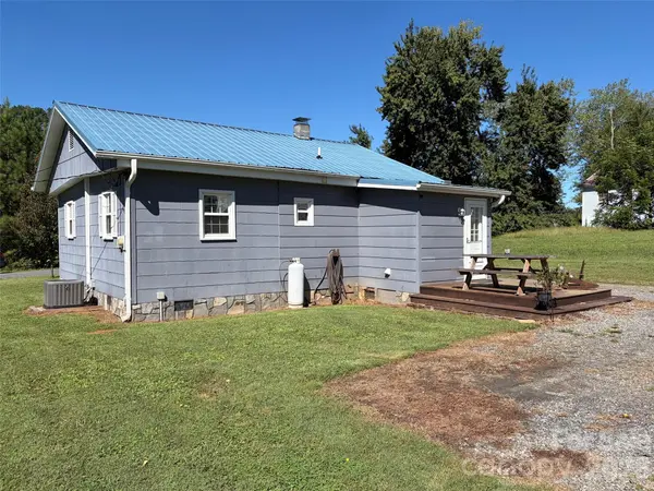 41 Whitner DR, Marion, NC 28752